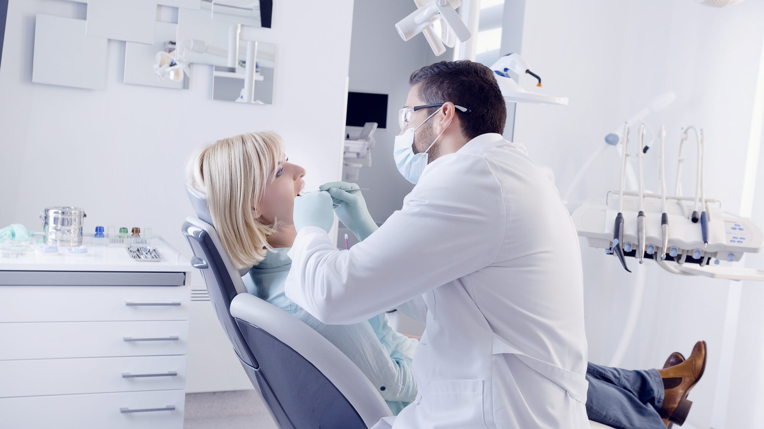 Dentist in Henderson, NV